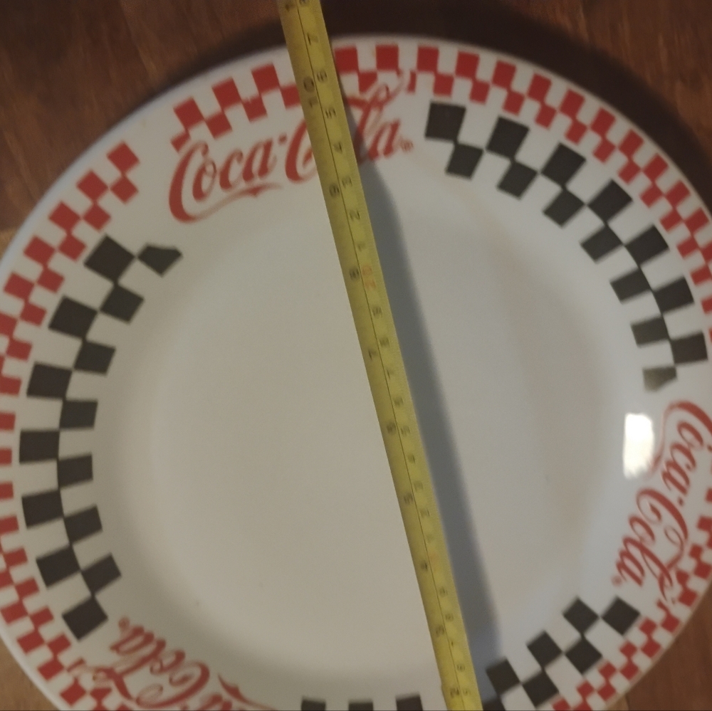 Coca Cola Checkered Dinner Plates Set Of 2 Red and Black - Picture 5 of 8